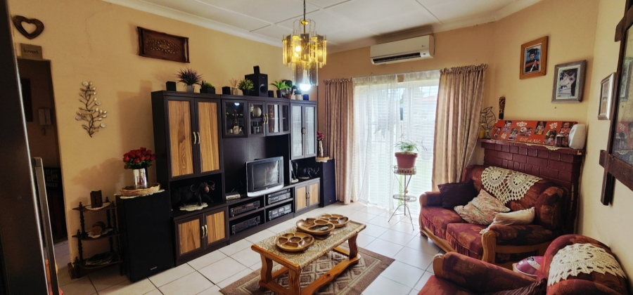 3 Bedroom Property for Sale in Kroonheuwel Free State